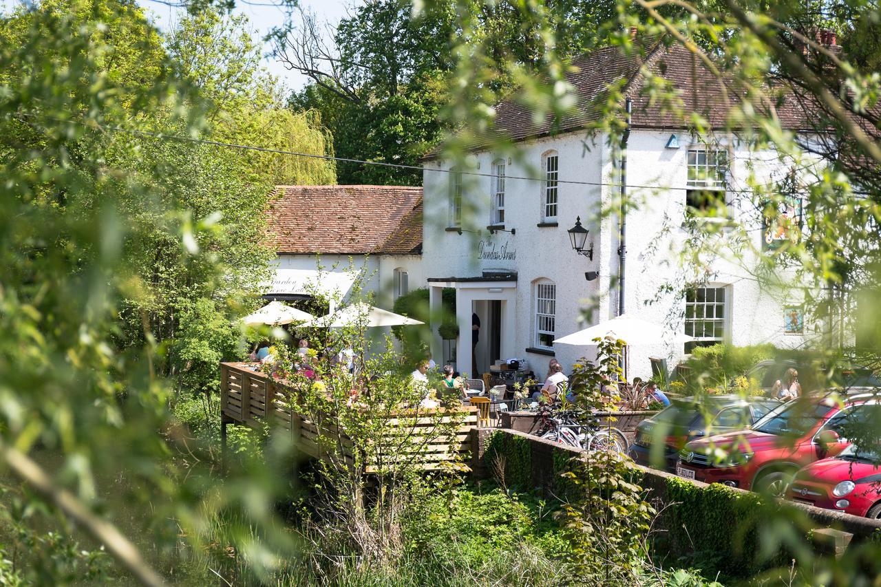 The Dundas Arms Kintbury Экстерьер фото